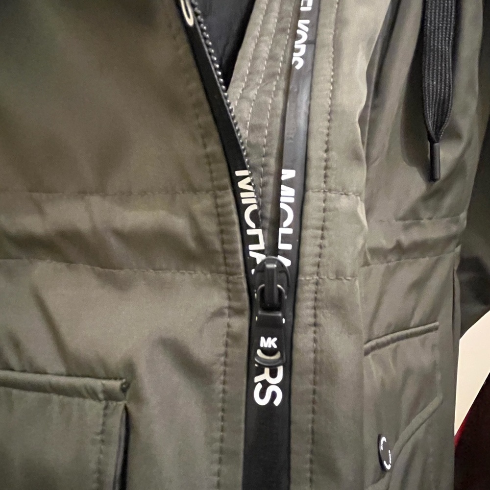 Michael Kors raincoat / jacket EUC - Picture 7 of 9